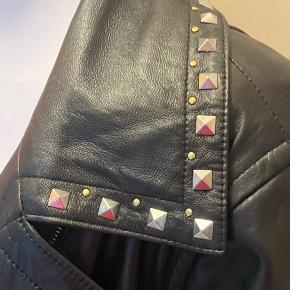#178 NWOT, Original by Sharif Black Studded Leather Jacket. Size 1X - Picture 6 of 15